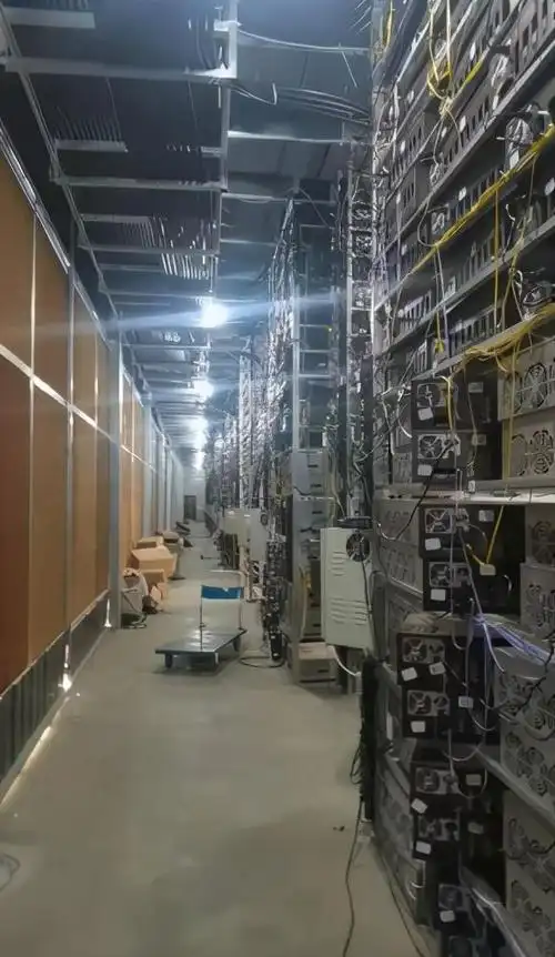 Inside a reliable Bitcoin miner, highlighting key components for quality assurance in the USA market